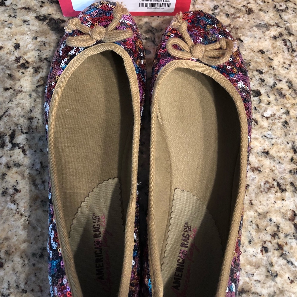 NWOT Beautiful new shoes - Picture 3 of 5